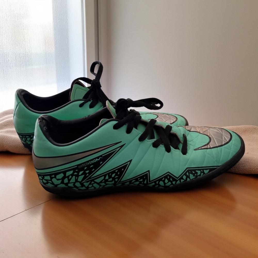Nike Hypervenom Phantom Mens Sneakers - Mint Green and Black Size 10.5